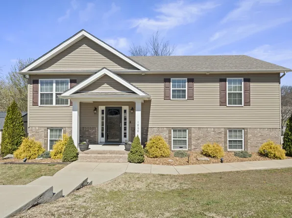 1808 Vicki Ct, Columbia, TN 38401