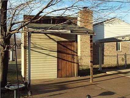 4th image of 3220 Saratoga Dr