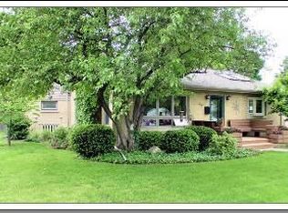 149 S Glenwood Pl, Aurora, IL