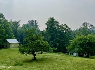 254 Bunnell Pond Rd, Honesdale, PA 18431