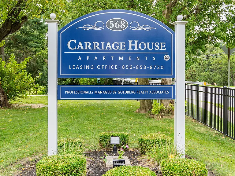 Carriage House Apartments — Photo 19