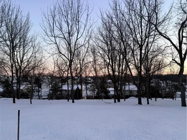 4720 3rd St, Whitehall, PA 18052