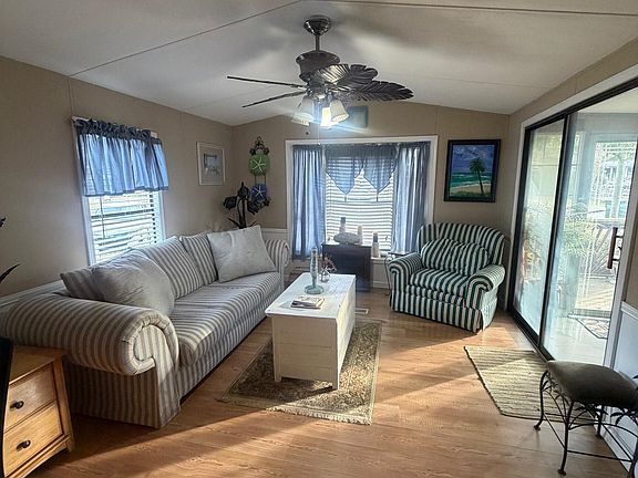 4th image of 535 Buena Vista Dr