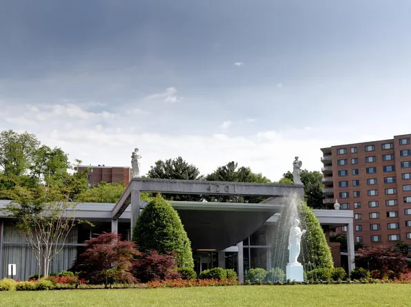 4201 Cathedral Ave NW APT 105E, Washington, DC 20016