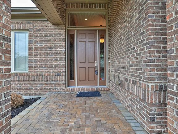 3rd image of 8289 Sweet Briar Ct