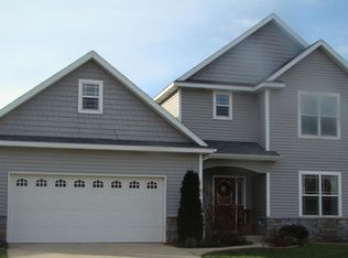 1119 Conifer Ct, Jenison, MI 49428