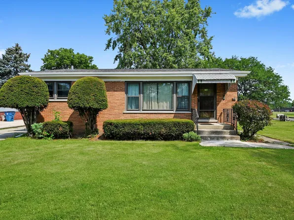 1003 W Hillside Dr, Bensenville, IL 60106