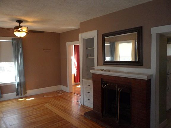3rd image of 67 Woodlawn St