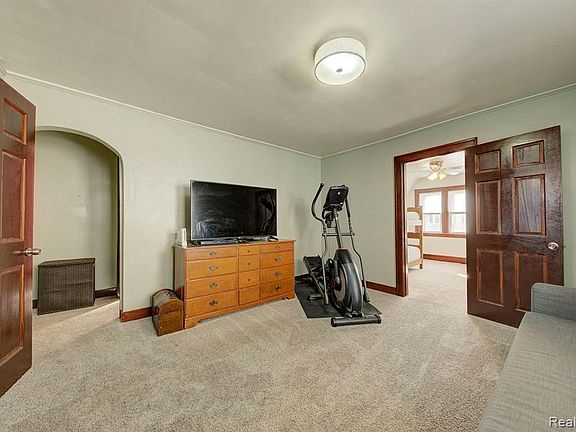 2nd image of 3199 Lehman St