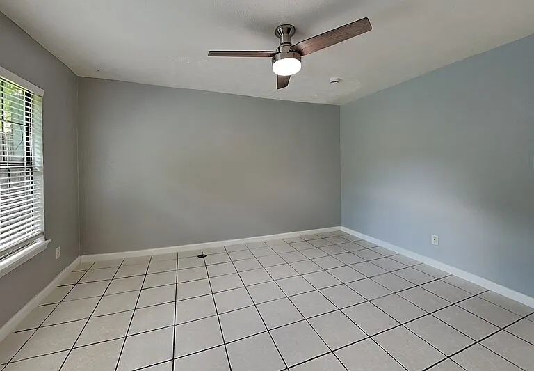 420 Dollins St — Photo 10