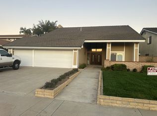 19792 Edgewood Ln, Huntington Beach, CA 92646