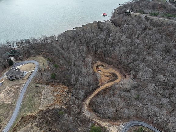 3rd image of 454 River Trace Rd