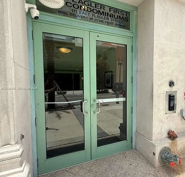 111 E Flagler St #806 — Photo 16