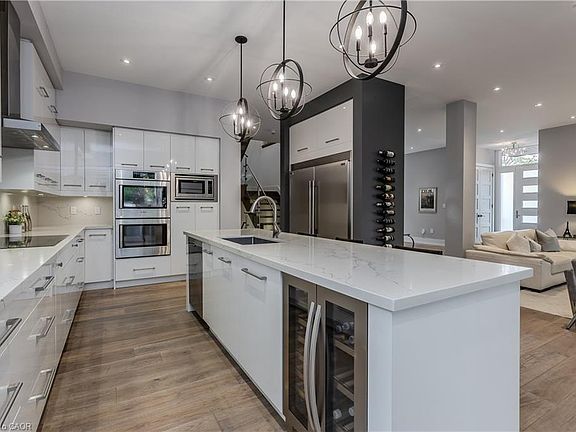 4th image of 463 Indian Rd