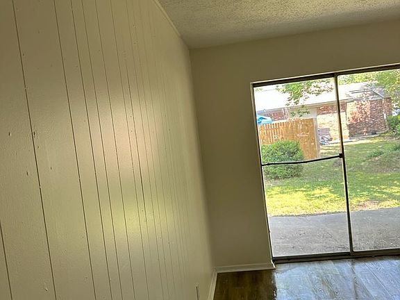 4th image of 3005 Bob O Link Ln