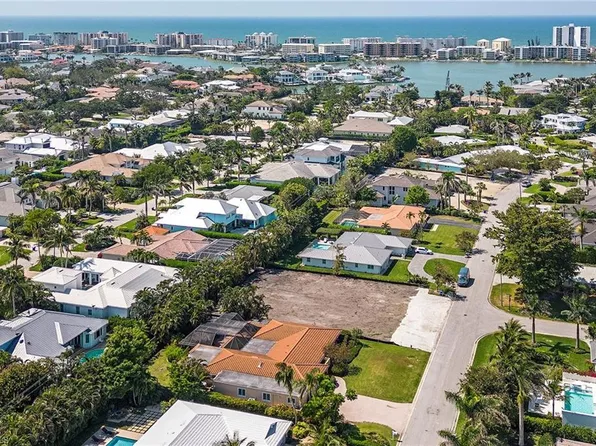 (undisclosed Address), NAPLES, FL 34103