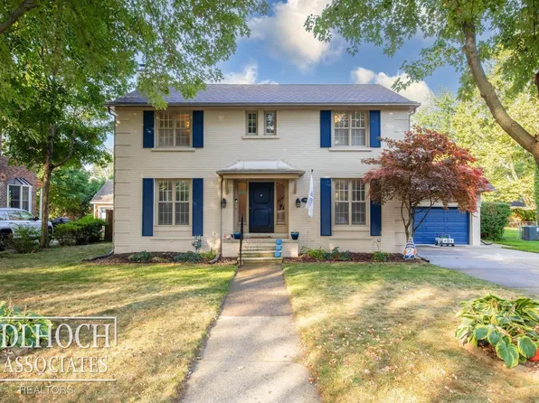 785 Bedford Rd, Grosse Pointe Park, MI 48230