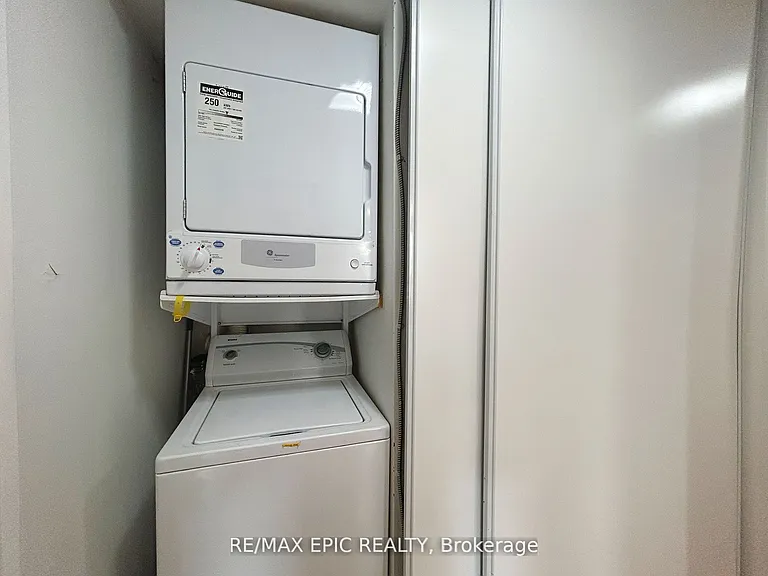 350 Seneca Hill Dr #908 — Photo 11