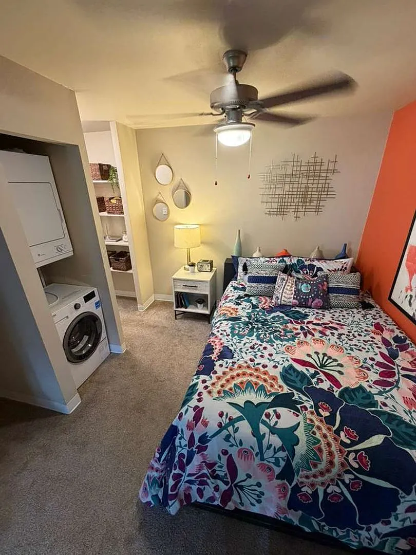 French Beautiful & Spacious 1-Bedroom Apartment at Heritage Apartments — Photo 4