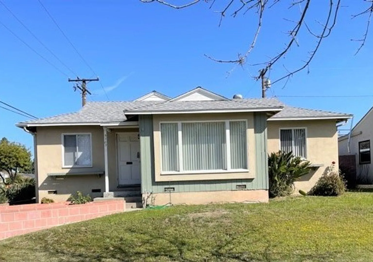 Spacious 3br/2ba Home In Lakewood — Photo 1