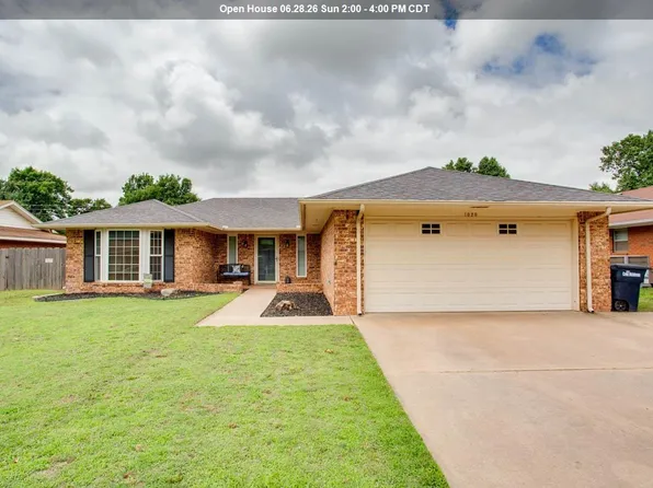 1020 Canterbury Rd, Enid, OK 73703