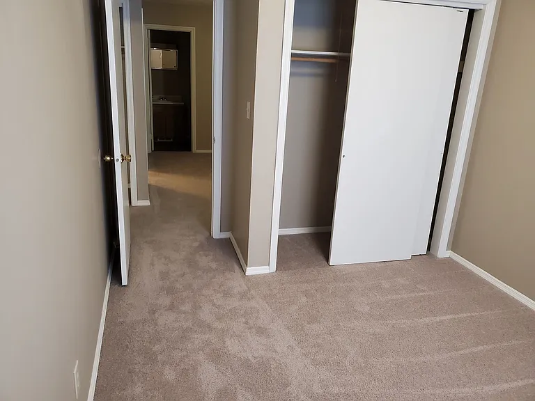Hickory Grove — Photo 17