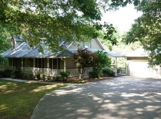 3380 Wildwood Rd, Suwanee, GA 30024