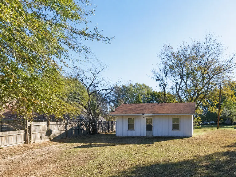 803 Dunlap St — Photo 1