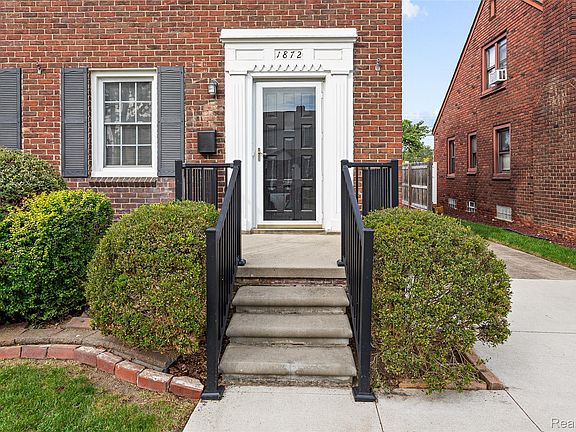 4th image of 1872 23rd St