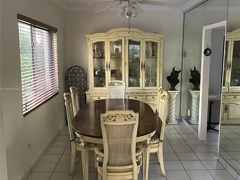 8950 Collins Ave #7 — Photo 19