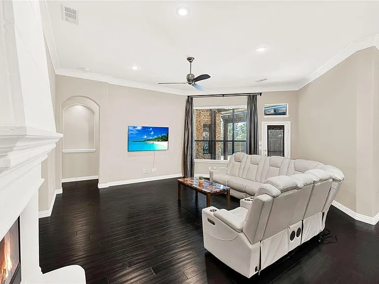 12035 Bryant Dr — Photo 15