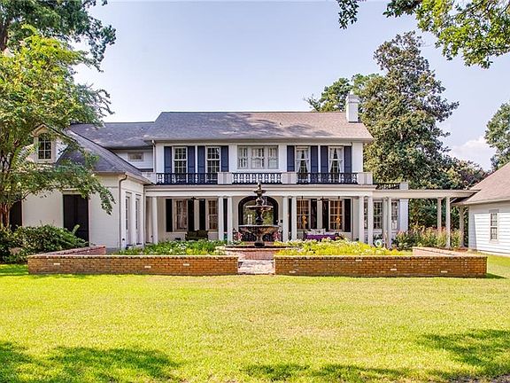 2nd image of 2736 Georges Ln