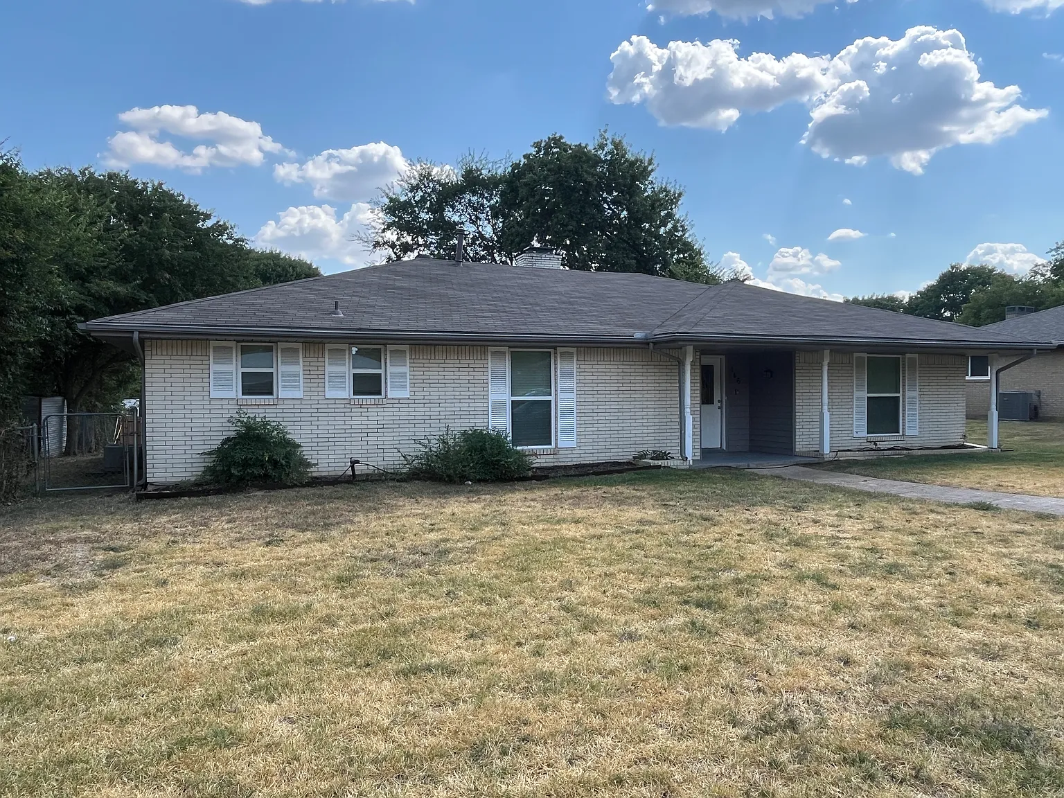 3 bed, 1817 sqft, $1,975 — Photo 3