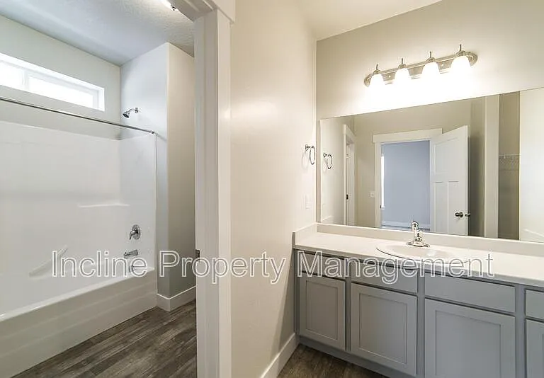 619 N Emery Ln — Photo 13