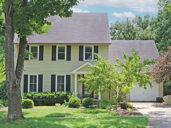 2nd image of 1712 Brook Park Dr