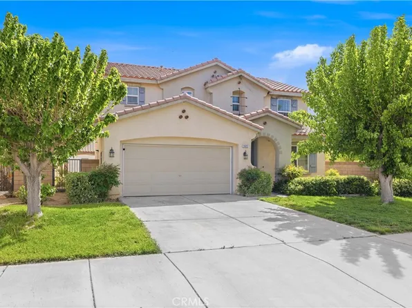 2822 Emerald Ln, Lancaster, CA 93535
