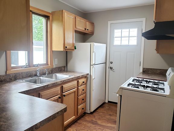 Kitchen (appliances on order)