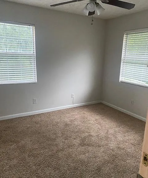1630 Leona St NW — Photo 5