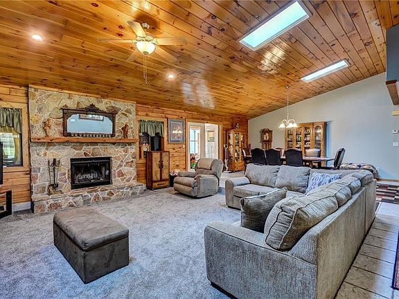 3rd image of 1116 Heartwood Dr