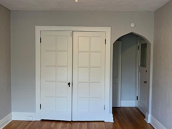 2nd image of 4902 Itaska St APT 12