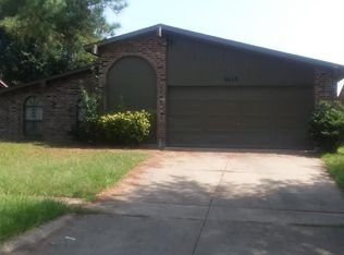 5633 Windsor Forest Dr, Houston, TX 77088