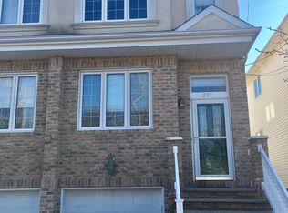 202 Sneden Ave, Staten Island, NY 10312