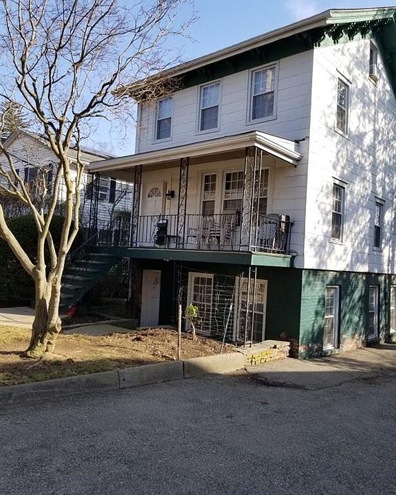 2nd image of 32 Ellis Pl