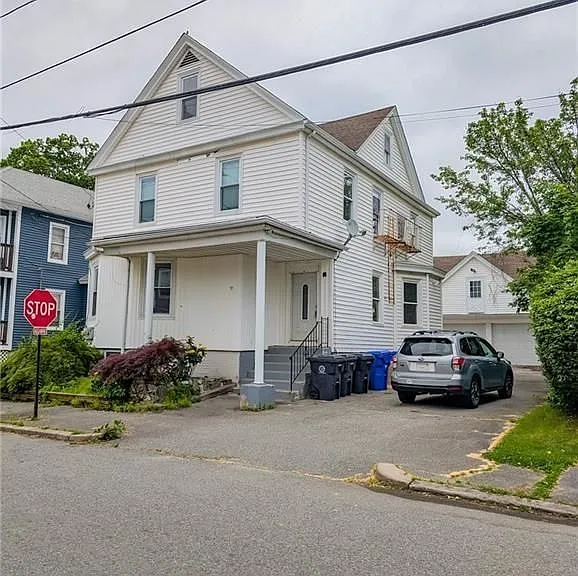 99 Walnut St #1B — Photo 1