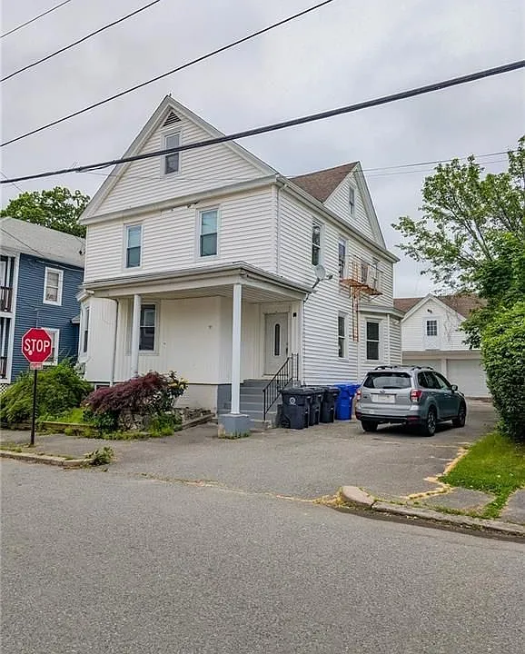 99 Walnut St #1B