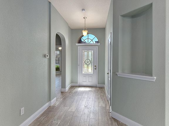 3rd image of 4512 Lacewood Dr