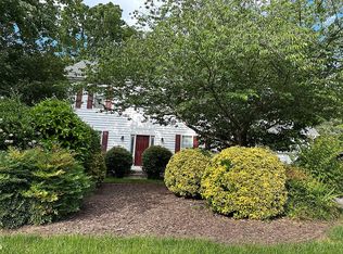 105 Littleford Ln, Cary, NC 27519