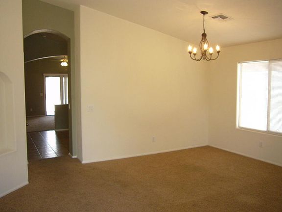 2nd image of 928 E Taylor Trl