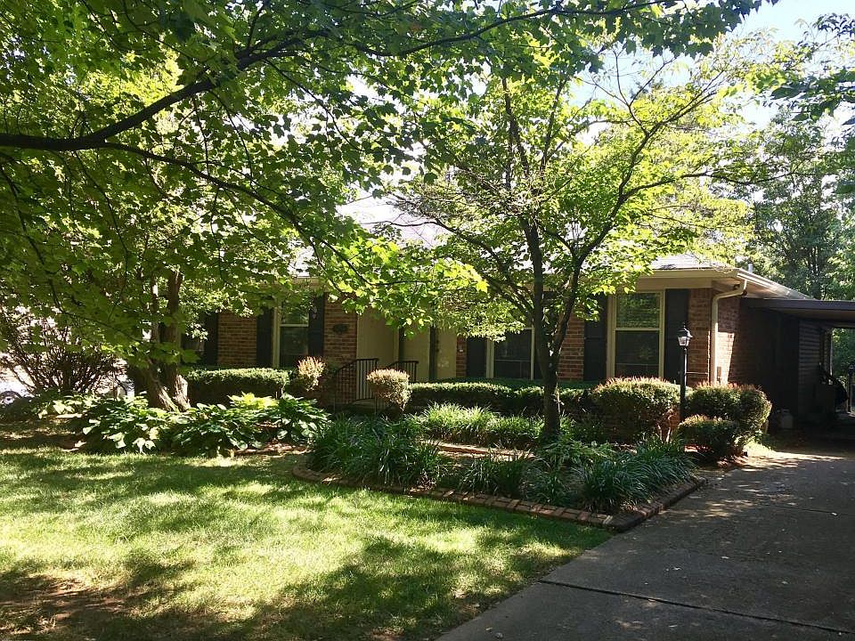 2nd image of 1008 Chesham Rd