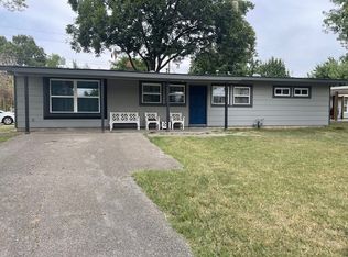 401 Meadowbrook Ln, Bartlesville, OK 74003